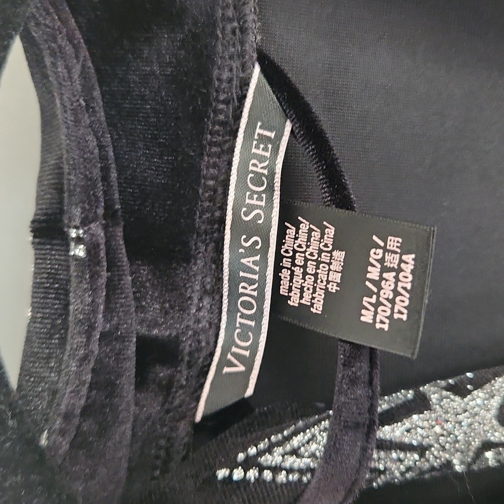 Victoria's Srcret Black Velvet Star Glitter Limited Edition Robe Kimono M/L - Picture 6 of 11